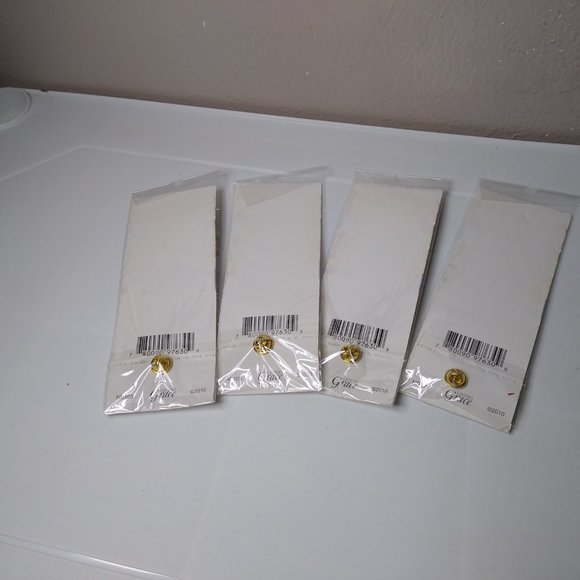 Set Of 4 Jesus Loves The Little Children, All The Children Of The World Pins - Picture 10 of 14